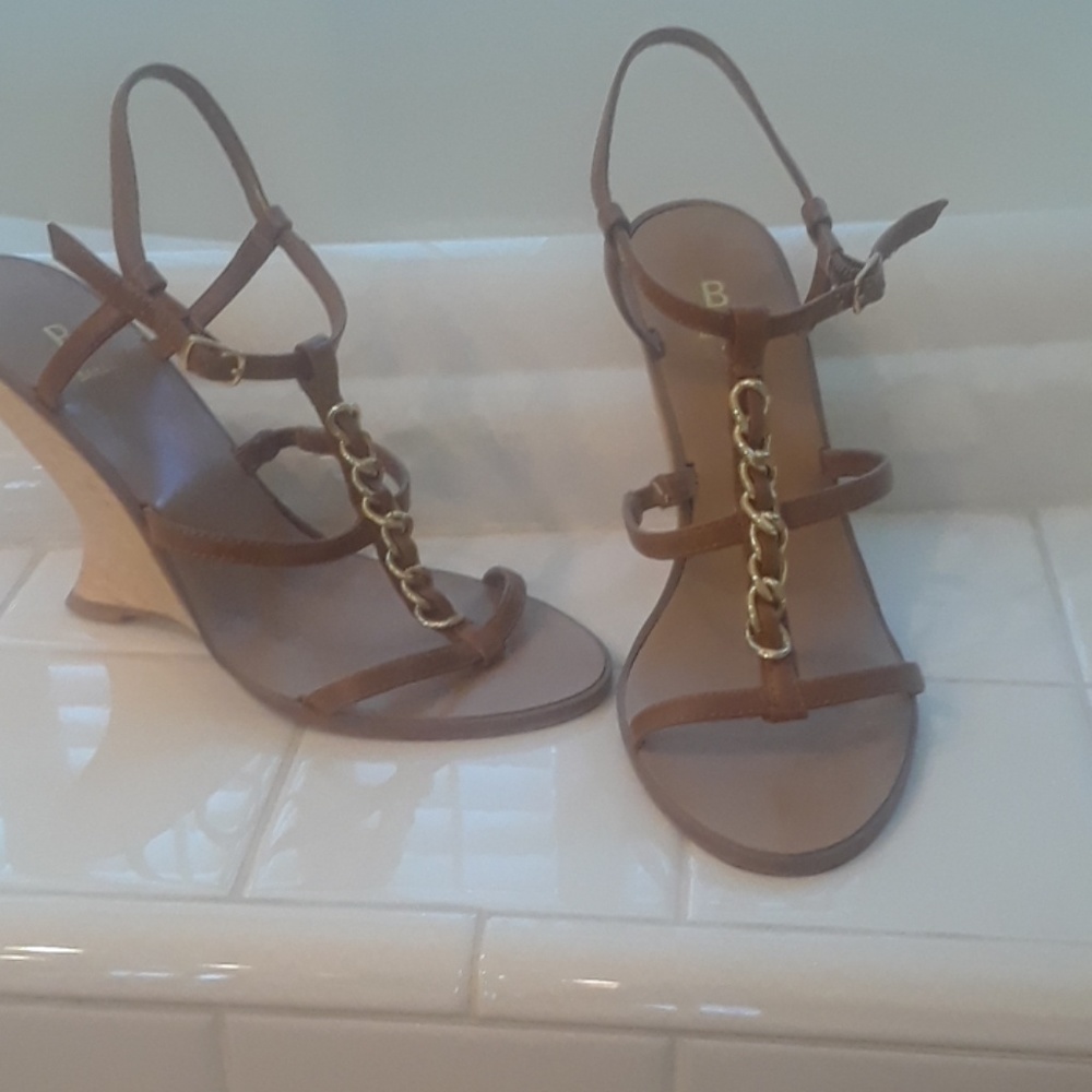 heels - Picture 2 of 3